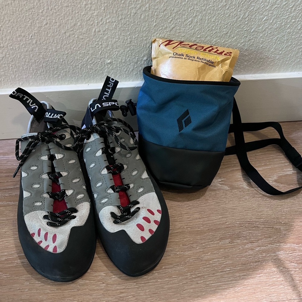 La Sportiva Tarantulace Climbing Shoes Package